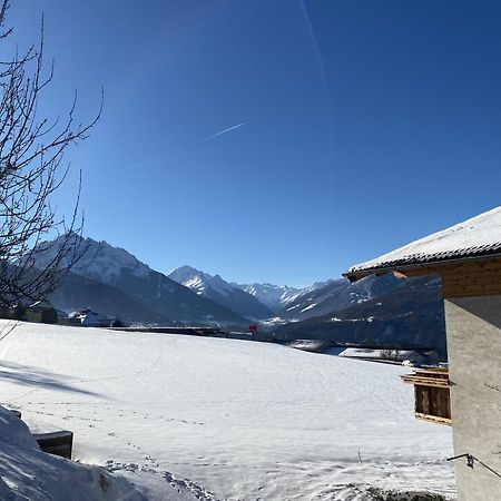 Apartment Wiesenhof - Natur & Weitblick Ueber Innsbruck - Ladestation Fuer Elektroautos Dış mekan fotoğraf