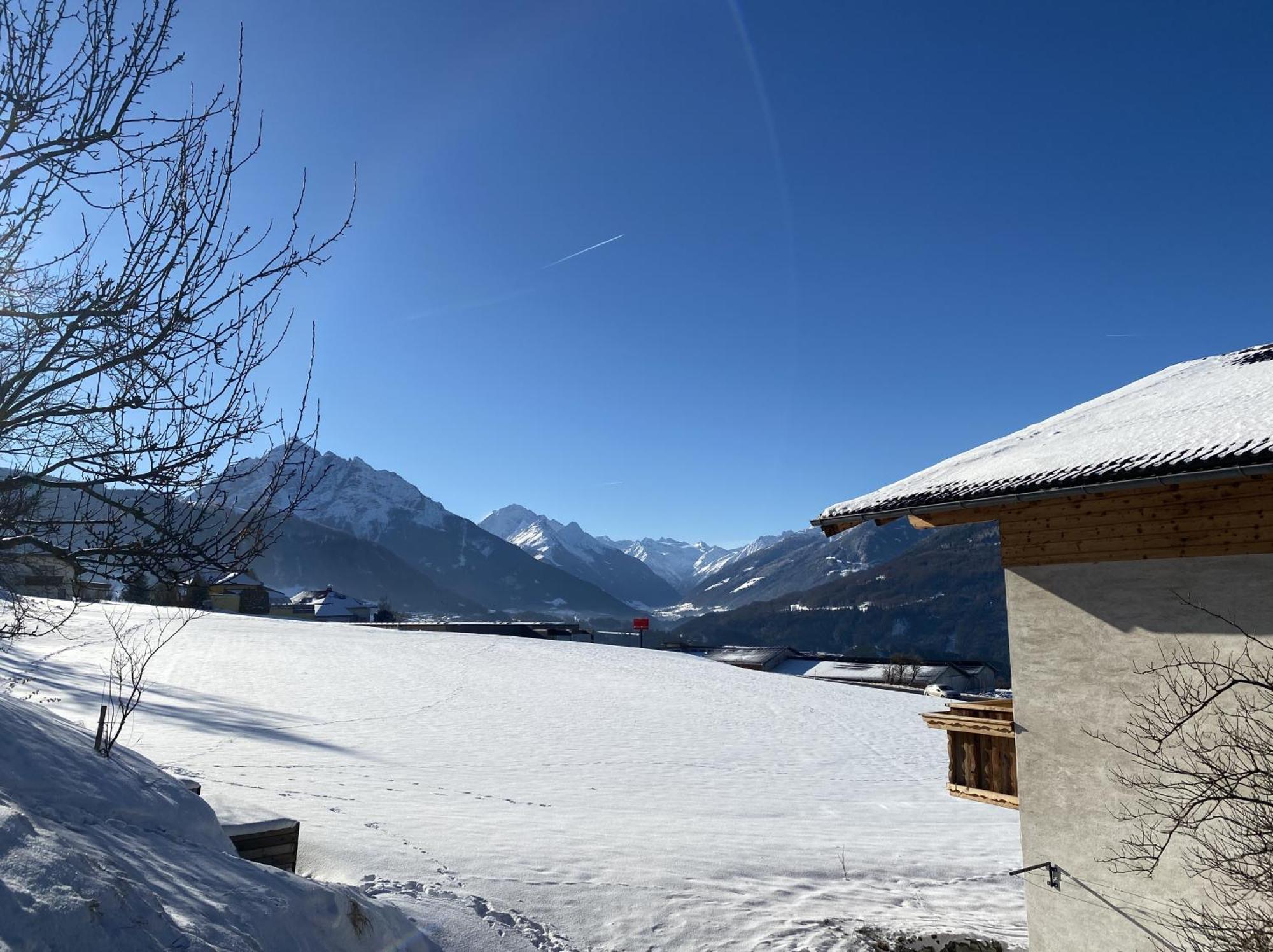 Apartment Wiesenhof - Natur & Weitblick Ueber Innsbruck - Ladestation Fuer Elektroautos Dış mekan fotoğraf