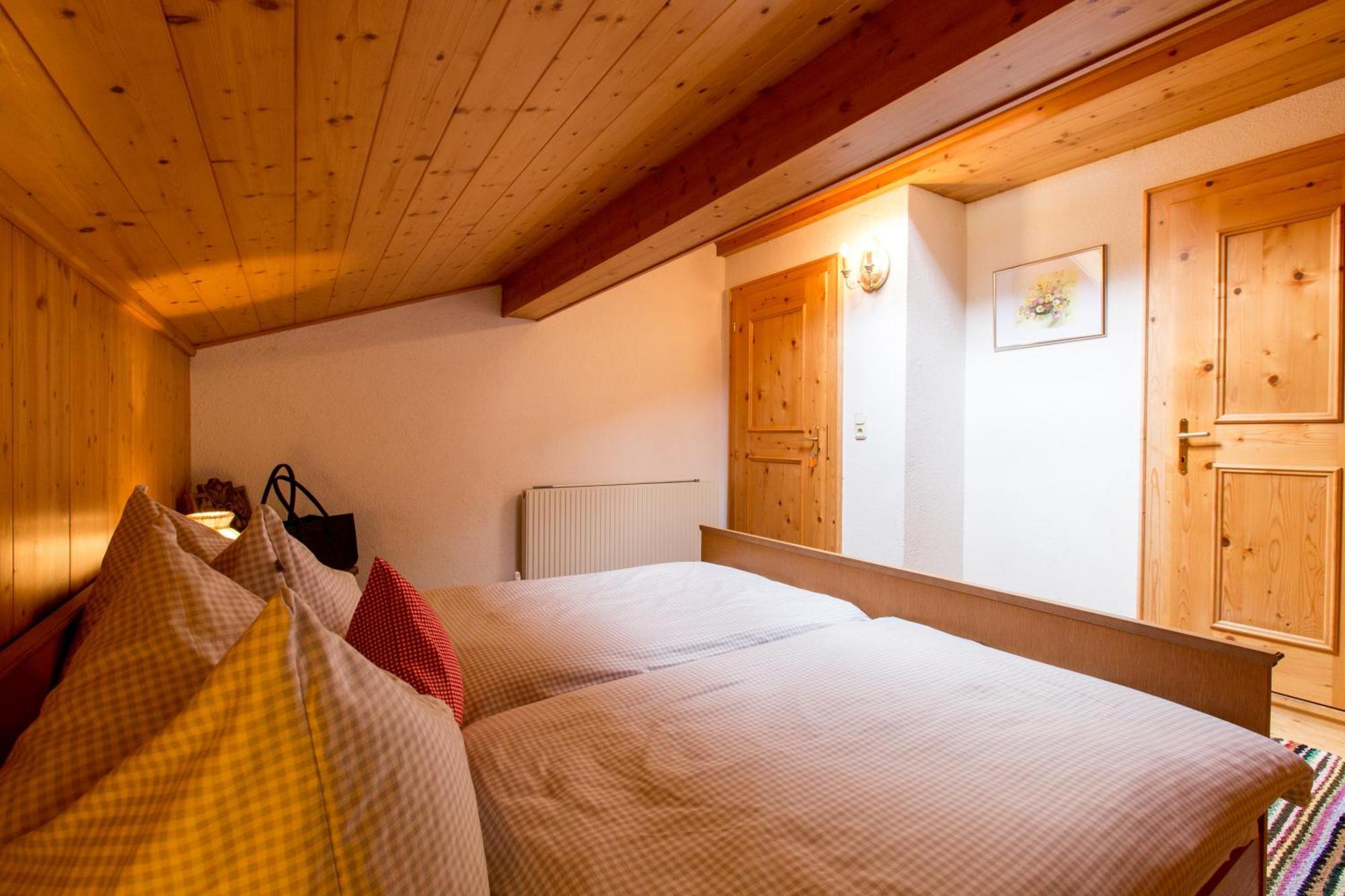 Apartment Wiesenhof - Natur & Weitblick Ueber Innsbruck - Ladestation Fuer Elektroautos Dış mekan fotoğraf